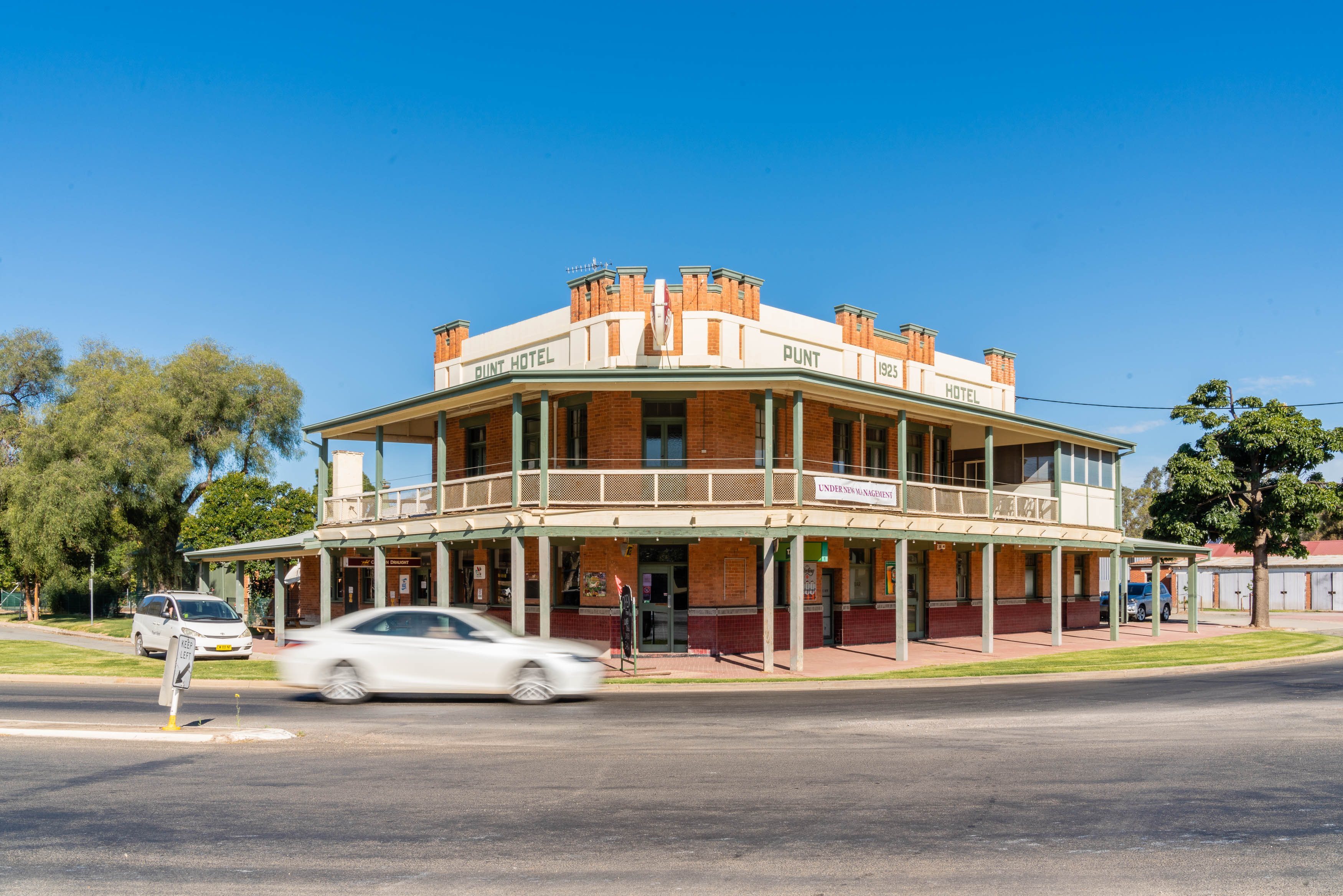 Outside of The Punt Hotel with car infront